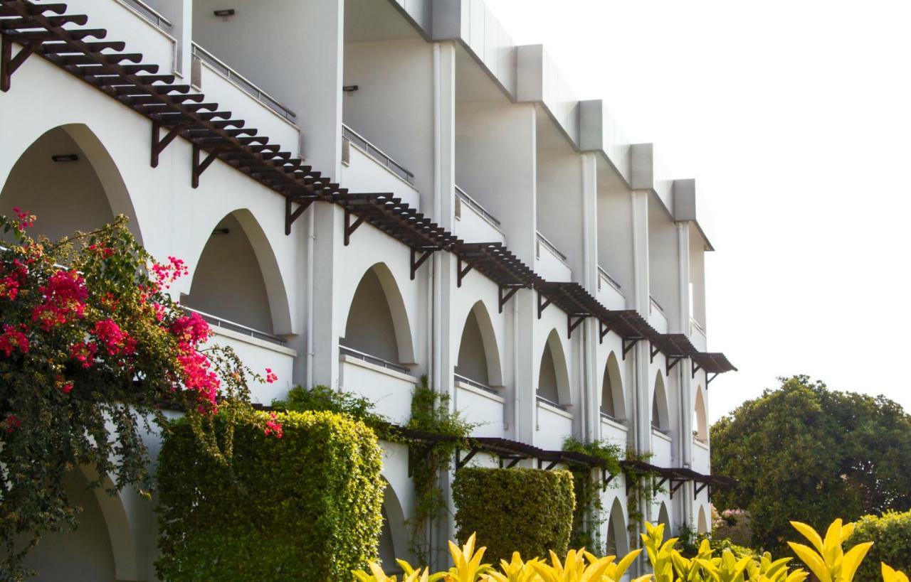 Malpas Hotel Agios Epiktitos Exterior foto